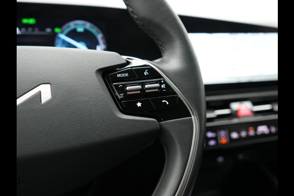 Kia Niro 1.6 GDi DynamicLine PHEV 182pk Dealer O.H. | Trekhaak Afn. | Adaptive Cruise | Camera | Sportstoelen & Stuur Verwarmd | Keyless | Blis | Sfeerverlichting | Apple Carplay | Navigatie | DAB | Virtual | LED Koplampen | Plug In Hybrid |