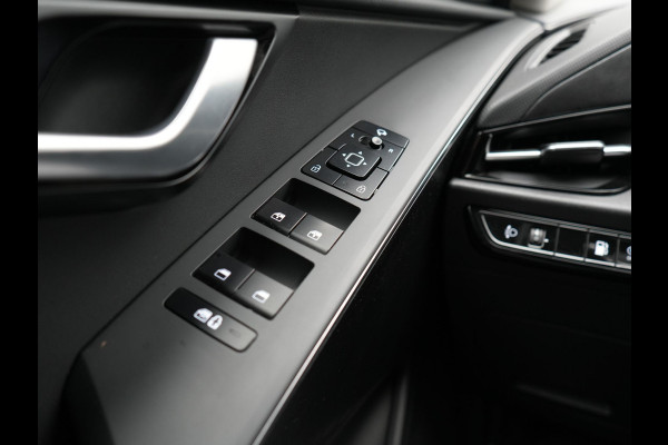 Kia Niro 1.6 GDi DynamicLine PHEV 182pk Dealer O.H. | Trekhaak Afn. | Adaptive Cruise | Camera | Sportstoelen & Stuur Verwarmd | Keyless | Blis | Sfeerverlichting | Apple Carplay | Navigatie | DAB | Virtual | LED Koplampen | Plug In Hybrid |