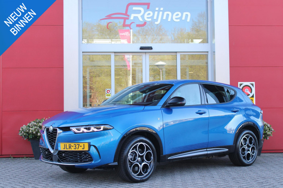 Alfa Romeo Tonale 1.3T 280PK PHEV Ti FULL LED KOPLAMPEN | WBR 18" DIAMOND CUT LICHTMETALEN VELGEN | CLIMATE CONTROL | NAVIGATIE | DRAADLOZE APPLE CARPLAY/ANDROID AUTO | ADAPTIVE CRUISE CONTROL | ELEKTRISCH BEDIENBARE ACHTERKLEP | DRAADLOZE TELEFOONLADER | KEYLESS ENTRY/START | PARKEERSENSOREN VOOR + ACHTER | ACHTERUITRIJ CAMERA |