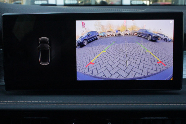 Alfa Romeo Tonale 1.3T 280PK PHEV Ti FULL LED KOPLAMPEN | WBR 18" DIAMOND CUT LICHTMETALEN VELGEN | CLIMATE CONTROL | NAVIGATIE | DRAADLOZE APPLE CARPLAY/ANDROID AUTO | ADAPTIVE CRUISE CONTROL | ELEKTRISCH BEDIENBARE ACHTERKLEP | DRAADLOZE TELEFOONLADER | KEYLESS ENTRY/START | PARKEERSENSOREN VOOR + ACHTER | ACHTERUITRIJ CAMERA |