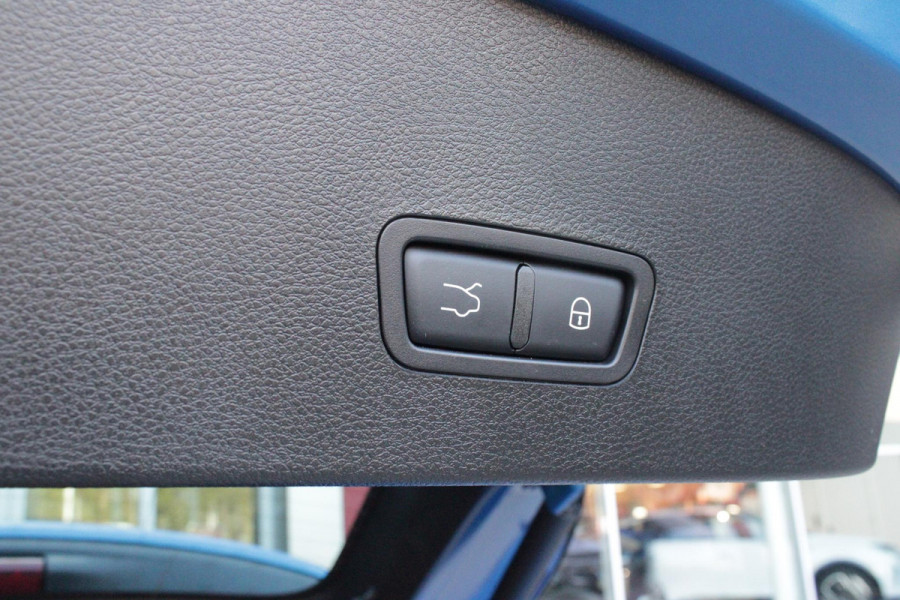 Alfa Romeo Tonale 1.3T 280PK PHEV Ti FULL LED KOPLAMPEN | WBR 18" DIAMOND CUT LICHTMETALEN VELGEN | CLIMATE CONTROL | NAVIGATIE | DRAADLOZE APPLE CARPLAY/ANDROID AUTO | ADAPTIVE CRUISE CONTROL | ELEKTRISCH BEDIENBARE ACHTERKLEP | DRAADLOZE TELEFOONLADER | KEYLESS ENTRY/START | PARKEERSENSOREN VOOR + ACHTER | ACHTERUITRIJ CAMERA |