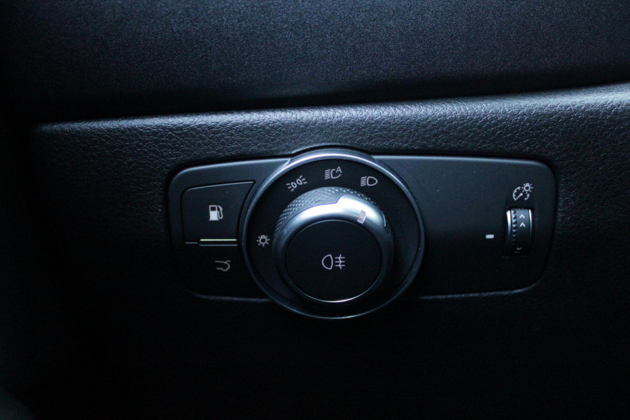 Alfa Romeo Tonale 1.3T 280PK PHEV Ti FULL LED KOPLAMPEN | WBR 18" DIAMOND CUT LICHTMETALEN VELGEN | CLIMATE CONTROL | NAVIGATIE | DRAADLOZE APPLE CARPLAY/ANDROID AUTO | ADAPTIVE CRUISE CONTROL | ELEKTRISCH BEDIENBARE ACHTERKLEP | DRAADLOZE TELEFOONLADER | KEYLESS ENTRY/START | PARKEERSENSOREN VOOR + ACHTER | ACHTERUITRIJ CAMERA |