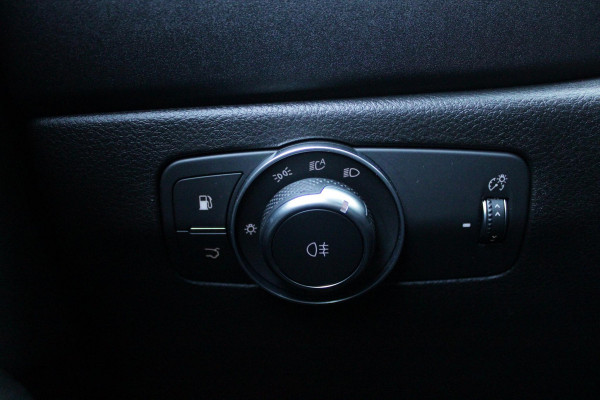 Alfa Romeo Tonale 1.3T 280PK PHEV Ti FULL LED KOPLAMPEN | WBR 18" DIAMOND CUT LICHTMETALEN VELGEN | CLIMATE CONTROL | NAVIGATIE | DRAADLOZE APPLE CARPLAY/ANDROID AUTO | ADAPTIVE CRUISE CONTROL | ELEKTRISCH BEDIENBARE ACHTERKLEP | DRAADLOZE TELEFOONLADER | KEYLESS ENTRY/START | PARKEERSENSOREN VOOR + ACHTER | ACHTERUITRIJ CAMERA |