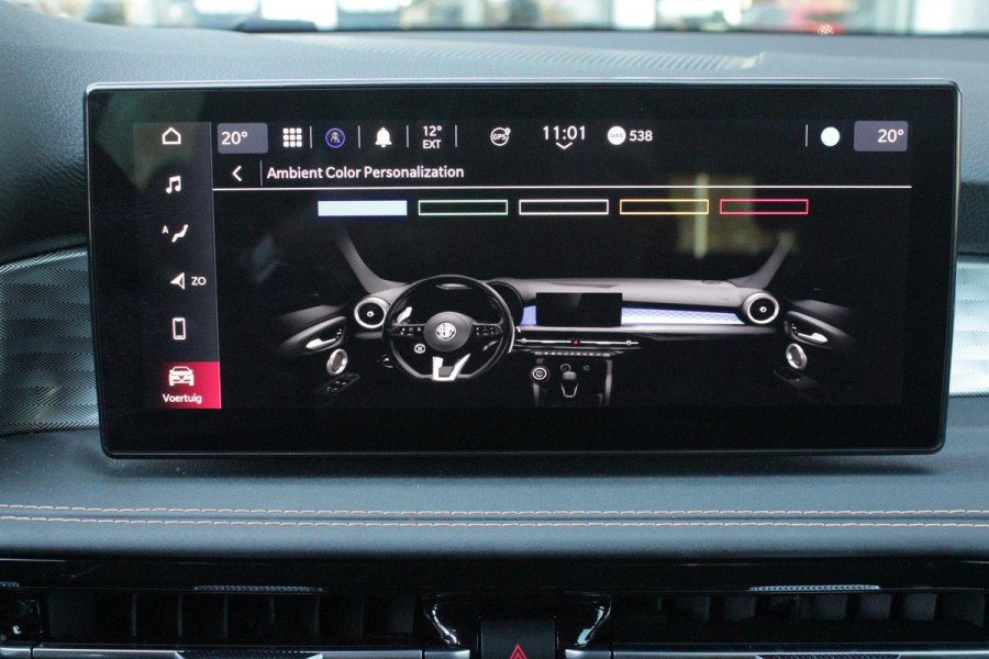 Alfa Romeo Tonale 1.3T 280PK PHEV Ti FULL LED KOPLAMPEN | WBR 18" DIAMOND CUT LICHTMETALEN VELGEN | CLIMATE CONTROL | NAVIGATIE | DRAADLOZE APPLE CARPLAY/ANDROID AUTO | ADAPTIVE CRUISE CONTROL | ELEKTRISCH BEDIENBARE ACHTERKLEP | DRAADLOZE TELEFOONLADER | KEYLESS ENTRY/START | PARKEERSENSOREN VOOR + ACHTER | ACHTERUITRIJ CAMERA |