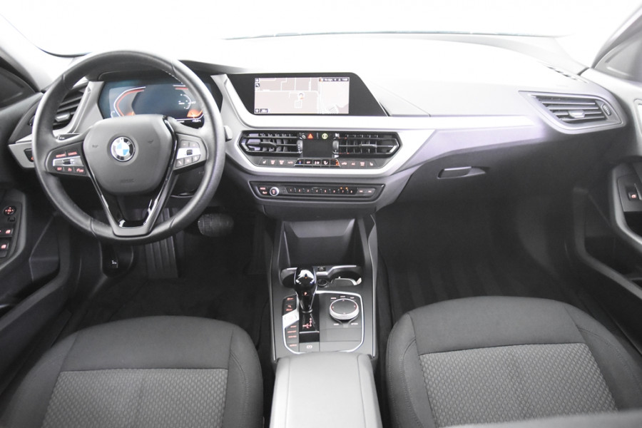BMW 1-serie 116i *1ste Eigenaar*Navigatie*Stoelverwarming*PDC*