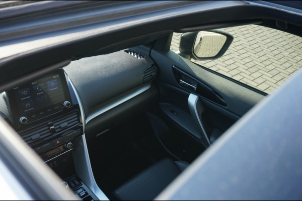 Mitsubishi Eclipse Cross 193PK PHEV Instyle AUTOM. | PANO | TREKHAAK | WINTERPACK