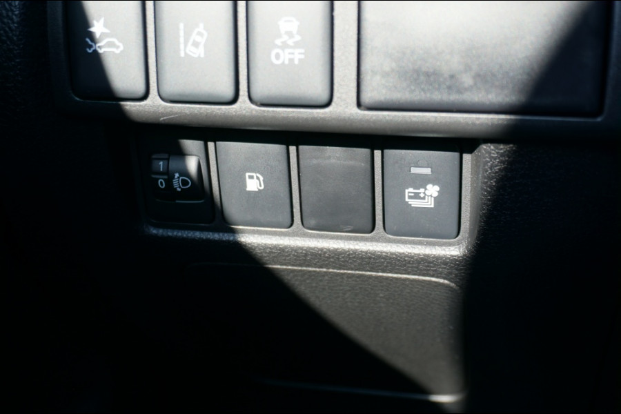 Mitsubishi Eclipse Cross 193PK PHEV Instyle AUTOM. | PANO | TREKHAAK | WINTERPACK