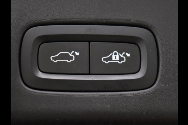 Volvo V90 2.0 T4 R-Design | Trekhaak | Leder/Alcantara | Stoelverwarming | Adaptive cruise | Camera | Carplay | Keyless | Side Assist | Navigatie | Climate control | Sportstoelen | Getint glas