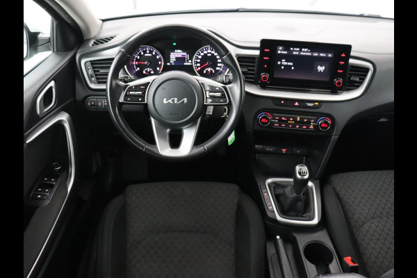 Kia Ceed 1.0 T-GDi ComfortLine | Trekhaak | Adaptive cruise | Camera | Carplay | Half leder | Climate control | Parkeerhulp | Bluetooth | LED