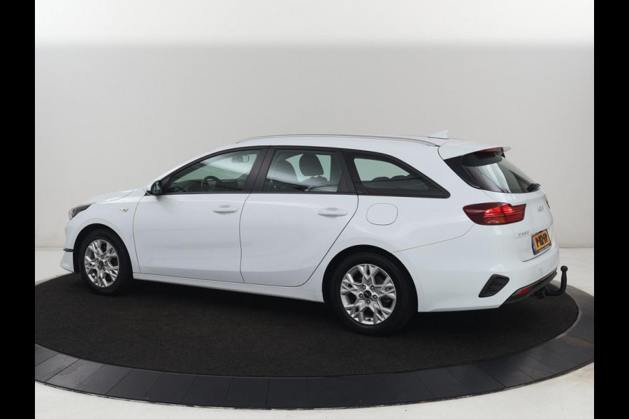 Kia Ceed 1.0 T-GDi ComfortLine | Trekhaak | Adaptive cruise | Camera | Carplay | Half leder | Climate control | Parkeerhulp | Bluetooth | LED