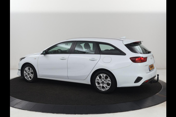 Kia Ceed 1.0 T-GDi ComfortLine | Trekhaak | Adaptive cruise | Camera | Carplay | Half leder | Climate control | Parkeerhulp | Bluetooth | LED