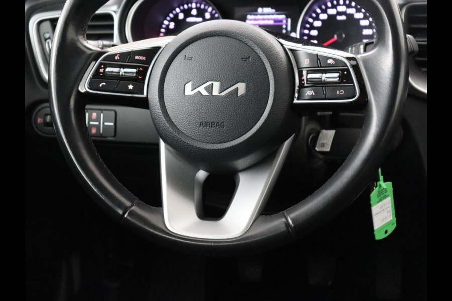 Kia Ceed 1.0 T-GDi ComfortLine | Trekhaak | Adaptive cruise | Camera | Carplay | Half leder | Climate control | Parkeerhulp | Bluetooth | LED
