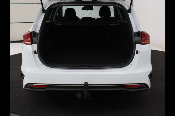 Kia Ceed 1.0 T-GDi ComfortLine | Trekhaak | Adaptive cruise | Camera | Carplay | Half leder | Climate control | Parkeerhulp | Bluetooth | LED