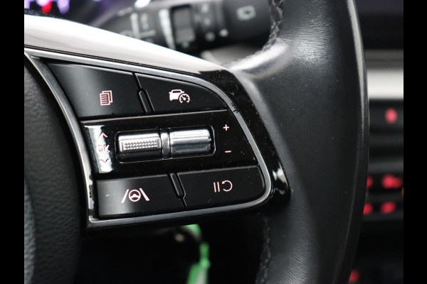 Kia Ceed 1.0 T-GDi ComfortLine | Trekhaak | Adaptive cruise | Camera | Carplay | Half leder | Climate control | Parkeerhulp | Bluetooth | LED