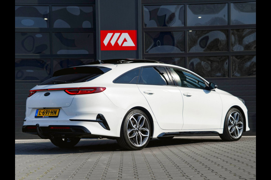 Kia ProCeed 1.4 T-GDI GT-PlusLine Pano|Camera|Trekhaak|Sportstoel|Cruise|Navi|Winterset