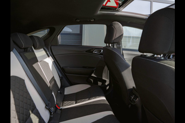Kia ProCeed 1.4 T-GDI GT-PlusLine Pano|Camera|Trekhaak|Sportstoel|Cruise|Navi|Winterset