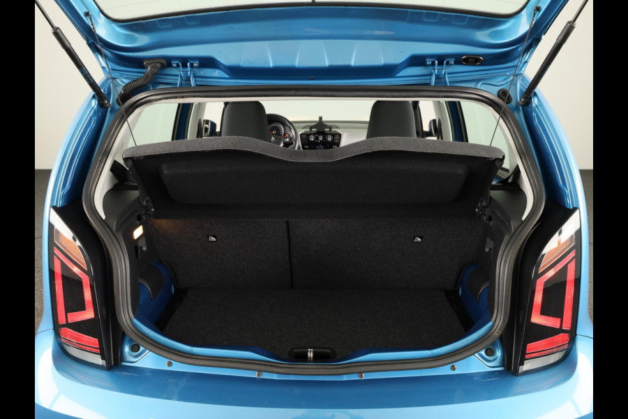 Volkswagen up! 1.0 BMT high up! | Achteruitrijcamera | Cruise Control | Airco |