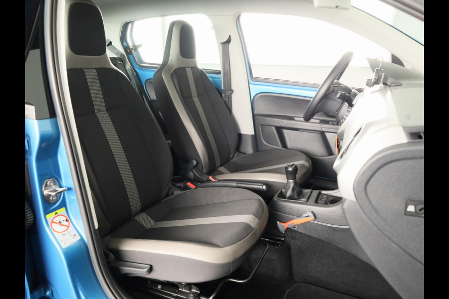 Volkswagen up! 1.0 BMT high up! | Achteruitrijcamera | Cruise Control | Airco |