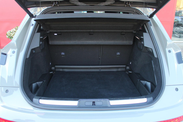 DS 7 1.6 PHEV 300PK 4x4 ETIOLE | PANORAMA SCHUIF/KANTEL DAK | NIGHT VISION | LEDEREN BEKLEDING "BLACK BASALT NAPPA LEDER" | STOEL/VOORRUIT VERWARMING | 19" LICHTMETALEN VELGEN | ALARM SYSTEEM | NAVIGATIE | DRAADLOZE APPLE CARPLAY/ANDROID AUTO | DRAADLOZE TELEFOONLADER | KEYLESS ENTRY/START | ELEKTRISCH BEDIENBARE VOORSTOELEN MET GEHEUGENFUNCTIE OP DE BESTUUDERSSTOEL | ELEKTRISCH BEDIENBARE ACHTERKLEP | DODEHOEK DETECTIE | ADAPTIVE CRUISE CONTROL | DAB+ RADIO | CAMERA VOOR + ACHTER |