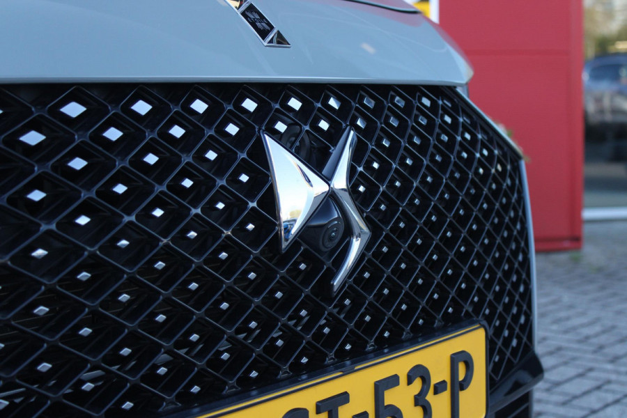 DS 7 1.6 PHEV 300PK 4x4 ETIOLE | PANORAMA SCHUIF/KANTEL DAK | NIGHT VISION | LEDEREN BEKLEDING "BLACK BASALT NAPPA LEDER" | STOEL/VOORRUIT VERWARMING | 19" LICHTMETALEN VELGEN | ALARM SYSTEEM | NAVIGATIE | DRAADLOZE APPLE CARPLAY/ANDROID AUTO | DRAADLOZE TELEFOONLADER | KEYLESS ENTRY/START | ELEKTRISCH BEDIENBARE VOORSTOELEN MET GEHEUGENFUNCTIE OP DE BESTUUDERSSTOEL | ELEKTRISCH BEDIENBARE ACHTERKLEP | DODEHOEK DETECTIE | ADAPTIVE CRUISE CONTROL | DAB+ RADIO | CAMERA VOOR + ACHTER |