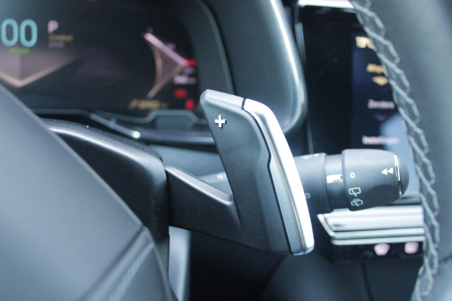 DS 7 1.6 PHEV 300PK 4x4 ETIOLE | PANORAMA SCHUIF/KANTEL DAK | NIGHT VISION | LEDEREN BEKLEDING "BLACK BASALT NAPPA LEDER" | STOEL/VOORRUIT VERWARMING | 19" LICHTMETALEN VELGEN | ALARM SYSTEEM | NAVIGATIE | DRAADLOZE APPLE CARPLAY/ANDROID AUTO | DRAADLOZE TELEFOONLADER | KEYLESS ENTRY/START | ELEKTRISCH BEDIENBARE VOORSTOELEN MET GEHEUGENFUNCTIE OP DE BESTUUDERSSTOEL | ELEKTRISCH BEDIENBARE ACHTERKLEP | DODEHOEK DETECTIE | ADAPTIVE CRUISE CONTROL | DAB+ RADIO | CAMERA VOOR + ACHTER |