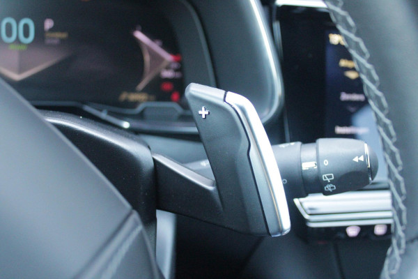 DS 7 1.6 PHEV 300PK 4x4 ETIOLE | PANORAMA SCHUIF/KANTEL DAK | NIGHT VISION | LEDEREN BEKLEDING "BLACK BASALT NAPPA LEDER" | STOEL/VOORRUIT VERWARMING | 19" LICHTMETALEN VELGEN | ALARM SYSTEEM | NAVIGATIE | DRAADLOZE APPLE CARPLAY/ANDROID AUTO | DRAADLOZE TELEFOONLADER | KEYLESS ENTRY/START | ELEKTRISCH BEDIENBARE VOORSTOELEN MET GEHEUGENFUNCTIE OP DE BESTUUDERSSTOEL | ELEKTRISCH BEDIENBARE ACHTERKLEP | DODEHOEK DETECTIE | ADAPTIVE CRUISE CONTROL | DAB+ RADIO | CAMERA VOOR + ACHTER |