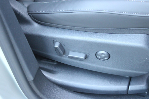 DS 7 1.6 PHEV 300PK 4x4 ETIOLE | PANORAMA SCHUIF/KANTEL DAK | NIGHT VISION | LEDEREN BEKLEDING "BLACK BASALT NAPPA LEDER" | STOEL/VOORRUIT VERWARMING | 19" LICHTMETALEN VELGEN | ALARM SYSTEEM | NAVIGATIE | DRAADLOZE APPLE CARPLAY/ANDROID AUTO | DRAADLOZE TELEFOONLADER | KEYLESS ENTRY/START | ELEKTRISCH BEDIENBARE VOORSTOELEN MET GEHEUGENFUNCTIE OP DE BESTUUDERSSTOEL | ELEKTRISCH BEDIENBARE ACHTERKLEP | DODEHOEK DETECTIE | ADAPTIVE CRUISE CONTROL | DAB+ RADIO | CAMERA VOOR + ACHTER |