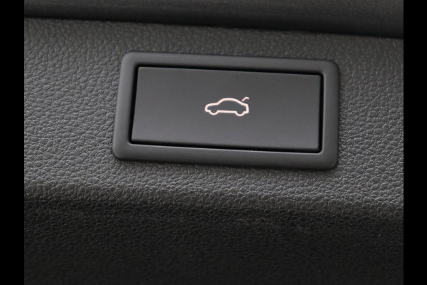 Škoda Kodiaq 1.5 TSI Sportline Business 7 Persoons | Stoelverwarming | Adaptive cruise | Alcantara | Matrix LED | Carplay | Keyless | Camera | Virtual Cockpit | Side Assist | Sfeerverlichting | Navigatie