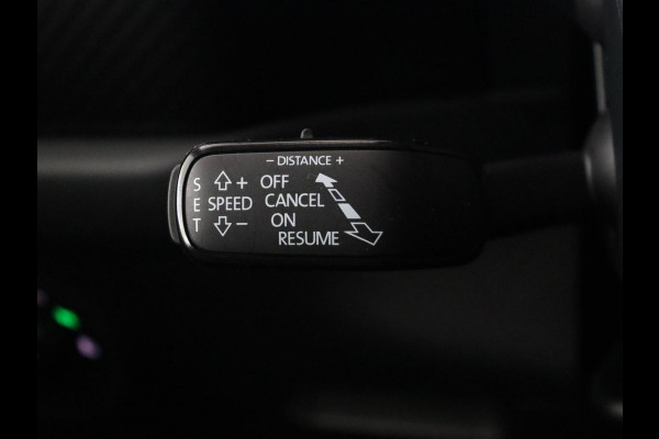 Škoda Kodiaq 1.5 TSI Sportline Business 7 Persoons | Stoelverwarming | Adaptive cruise | Alcantara | Matrix LED | Carplay | Keyless | Camera | Virtual Cockpit | Side Assist | Sfeerverlichting | Navigatie