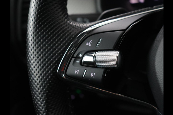 Škoda Kodiaq 1.5 TSI Sportline Business 7 Persoons | Stoelverwarming | Adaptive cruise | Alcantara | Matrix LED | Carplay | Keyless | Camera | Virtual Cockpit | Side Assist | Sfeerverlichting | Navigatie