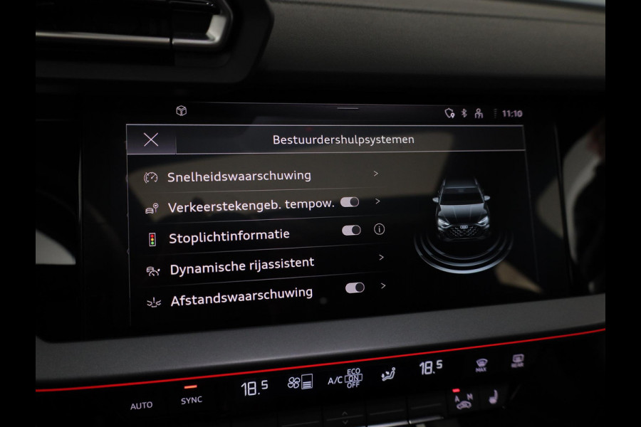 Audi A3 Sportback 45 TFSI e S edition Competition | Panoramadak | Camera | Stoelverwarming |