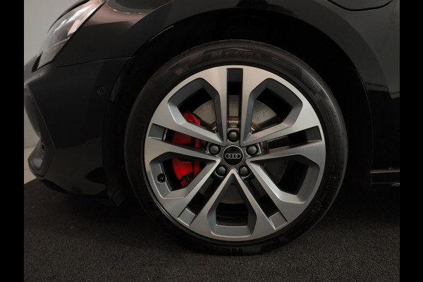 Audi A3 Sportback 45 TFSI e S edition Competition | Panoramadak | Camera | Stoelverwarming |