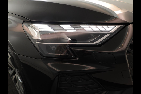Audi A3 Sportback 45 TFSI e S edition Competition | Panoramadak | Camera | Stoelverwarming |