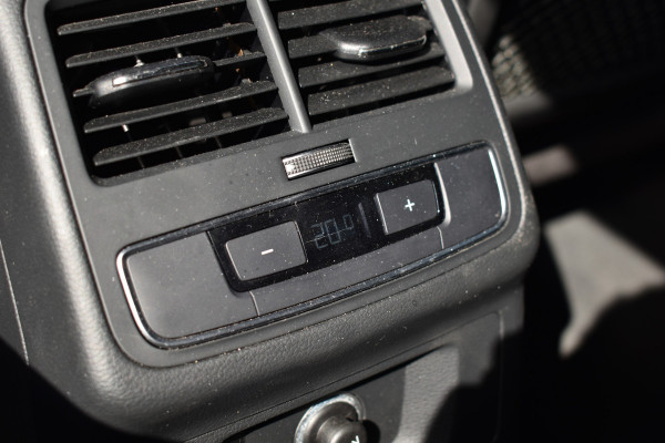 Audi A4 Avant 35 TFSI 2.0 150PK S-TRONIC SPORT EDITION NAVI/PDC/LED