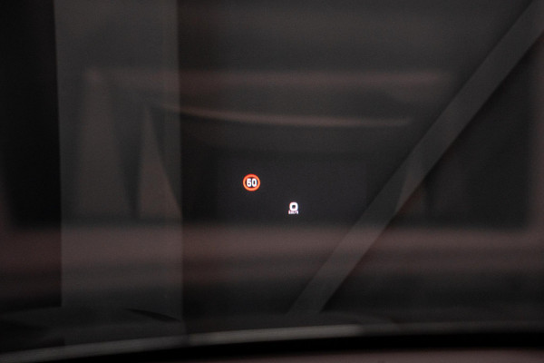 Porsche Cayenne Coupé 4.0 Turbo E-Hybrid GT *Keramisch / Vierwielbesturing / Passenger Display / Soft-Close / HUD / Race-Tex / Keyless / Surround-View*