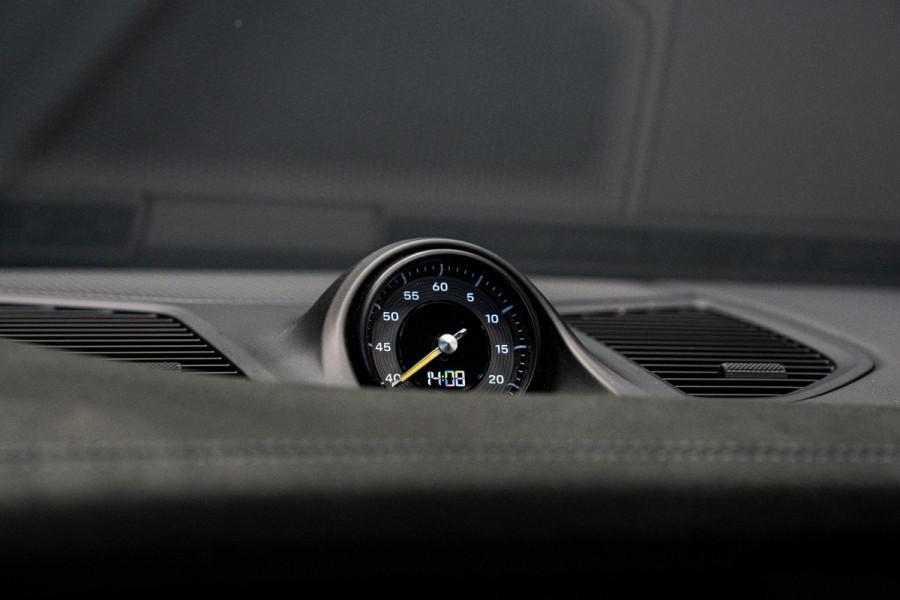 Porsche Cayenne Coupé 4.0 Turbo E-Hybrid GT *Keramisch / Vierwielbesturing / Passenger Display / Soft-Close / HUD / Race-Tex / Keyless / Surround-View*