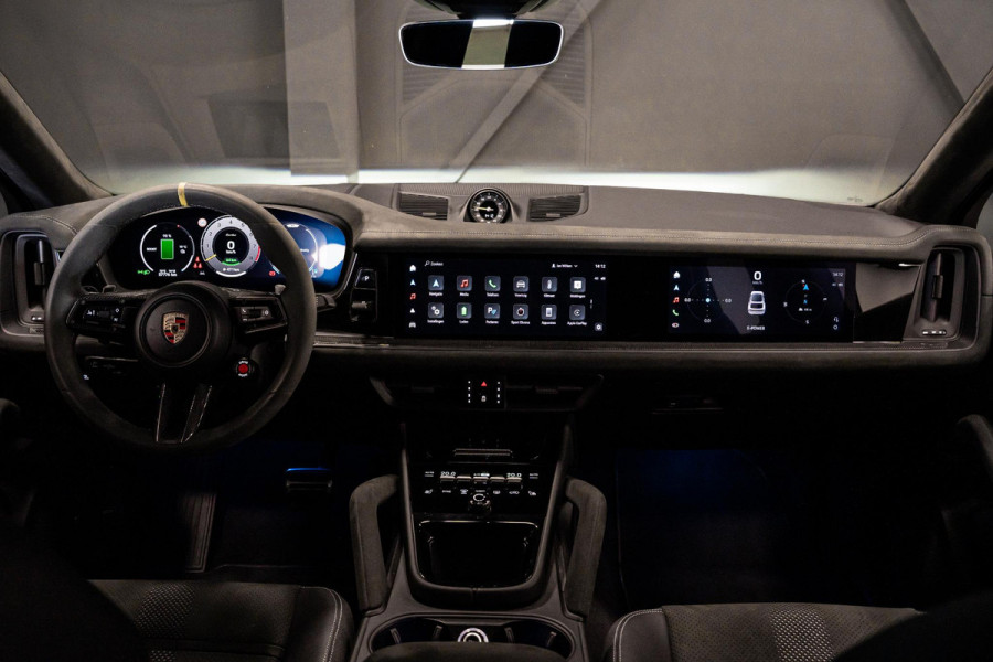 Porsche Cayenne Coupé 4.0 Turbo E-Hybrid GT *Keramisch / Vierwielbesturing / Passenger Display / Soft-Close / HUD / Race-Tex / Keyless / Surround-View*