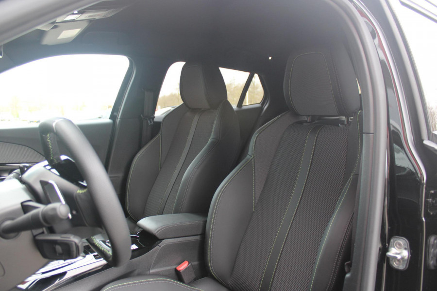 Peugeot 2008 1.2 Hybrid 145PK GT | FULL LED KOPLAMPEN | DRAADLOZE APPLE CARPLAY/ANDROID AUTO | ADAPTIVE CRUISE CONTROL | CAMERA VOOR + ACHTER | CLIMATE CONTROL | LICHTMETALEN VELGEN 17" | KEYLESS ENTRY/START | DAB+ RADIO | DODEHOEK DETECTIE | PARKEERSENSOREN VOOR + ACHTER |