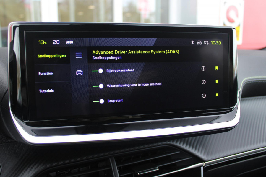 Peugeot 2008 1.2 Hybrid 145PK GT | FULL LED KOPLAMPEN | DRAADLOZE APPLE CARPLAY/ANDROID AUTO | ADAPTIVE CRUISE CONTROL | CAMERA VOOR + ACHTER | CLIMATE CONTROL | LICHTMETALEN VELGEN 17" | KEYLESS ENTRY/START | DAB+ RADIO | DODEHOEK DETECTIE | PARKEERSENSOREN VOOR + ACHTER |