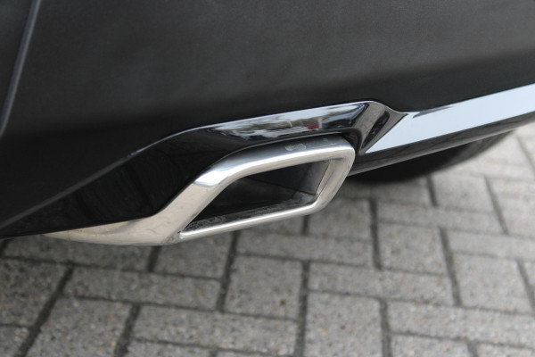 Peugeot 2008 1.2 Hybrid 145PK GT | FULL LED KOPLAMPEN | DRAADLOZE APPLE CARPLAY/ANDROID AUTO | ADAPTIVE CRUISE CONTROL | CAMERA VOOR + ACHTER | CLIMATE CONTROL | LICHTMETALEN VELGEN 17" | KEYLESS ENTRY/START | DAB+ RADIO | DODEHOEK DETECTIE | PARKEERSENSOREN VOOR + ACHTER |