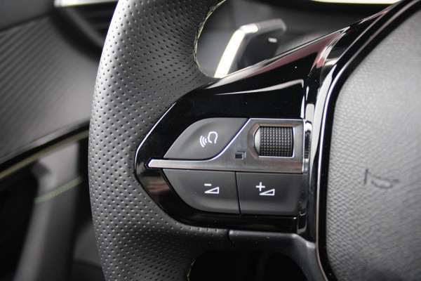 Peugeot 2008 1.2 Hybrid 145PK GT | FULL LED KOPLAMPEN | DRAADLOZE APPLE CARPLAY/ANDROID AUTO | ADAPTIVE CRUISE CONTROL | CAMERA VOOR + ACHTER | CLIMATE CONTROL | LICHTMETALEN VELGEN 17" | KEYLESS ENTRY/START | DAB+ RADIO | DODEHOEK DETECTIE | PARKEERSENSOREN VOOR + ACHTER |
