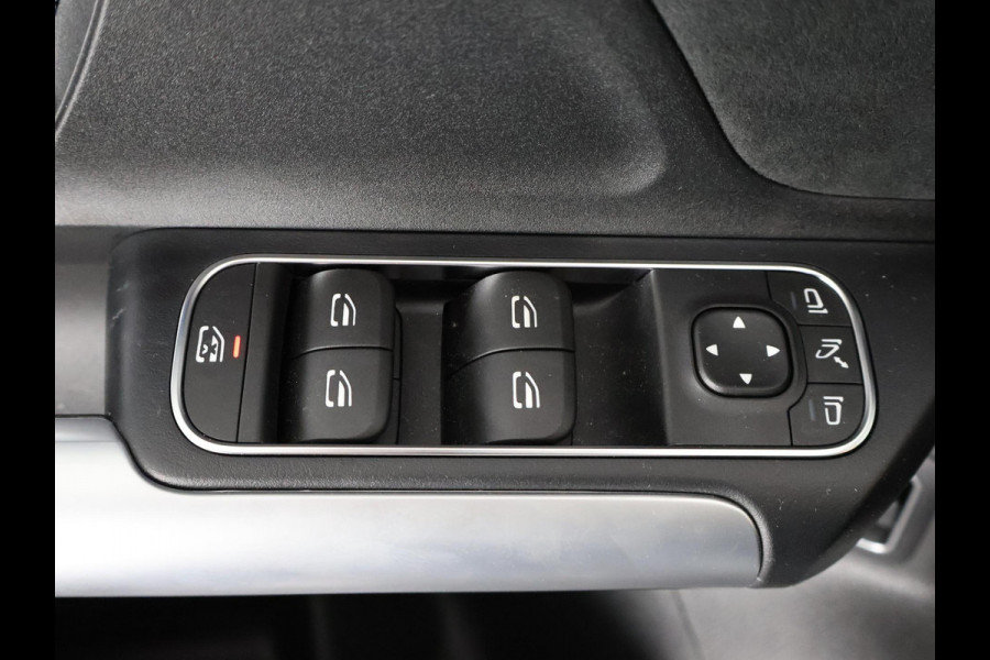 Mercedes-Benz EQA 250+ AMG Line LIMITED 71 kWh | Trekhaak afneembaar | burmester audio | Panoramadak | 360 Camera