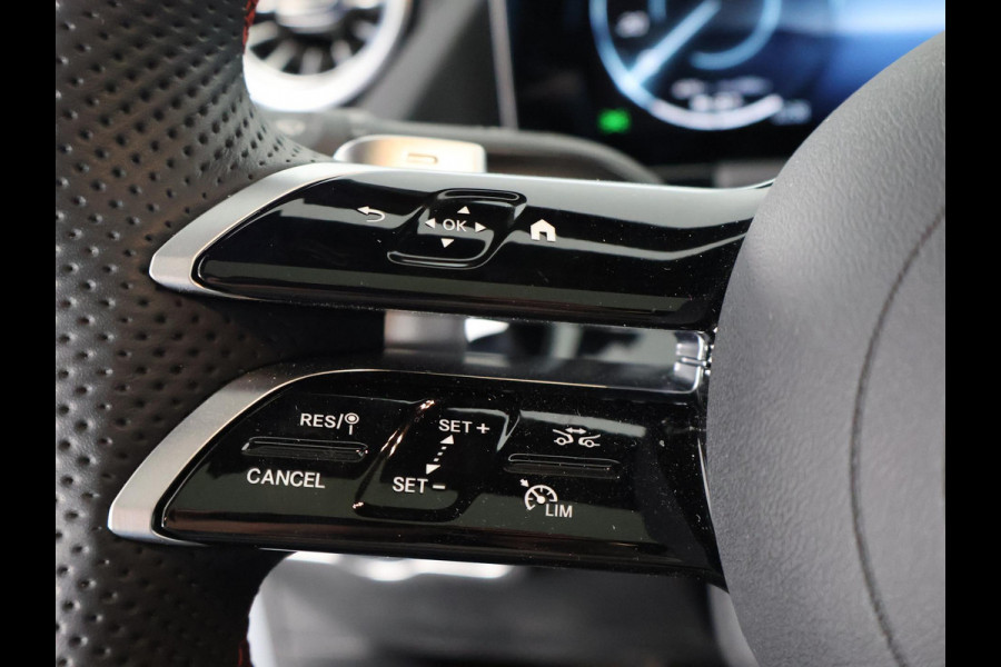 Mercedes-Benz EQA 250+ AMG Line LIMITED 71 kWh | Trekhaak afneembaar | burmester audio | Panoramadak | 360 Camera