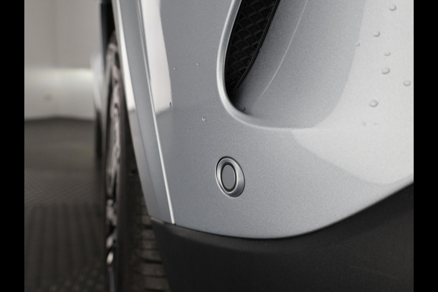 Mercedes-Benz EQA 250+ AMG Line LIMITED 71 kWh | Trekhaak afneembaar | burmester audio | Panoramadak | 360 Camera