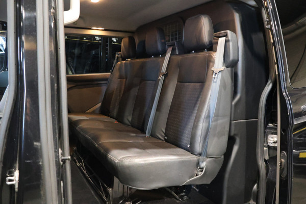Ford Transit Custom 310 2.0 TDCI Sport DC | Dubbel cabine | L+R Schuifdeur | CarPlay | Navigatie | Camera | Trekhaak | Dodehoek detector | Lane Assist | Stoelverwarming | DAB | Nieuwe APK | Nieuwe distributieriem
