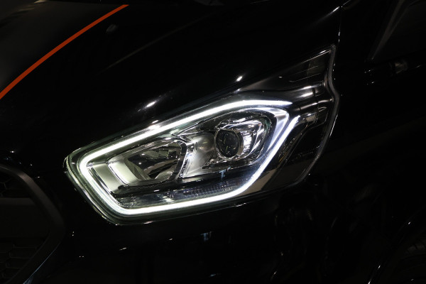 Ford Transit Custom 310 2.0 TDCI Sport DC | Dubbel cabine | L+R Schuifdeur | CarPlay | Navigatie | Camera | Trekhaak | Dodehoek detector | Lane Assist | Stoelverwarming | DAB | Nieuwe APK | Nieuwe distributieriem