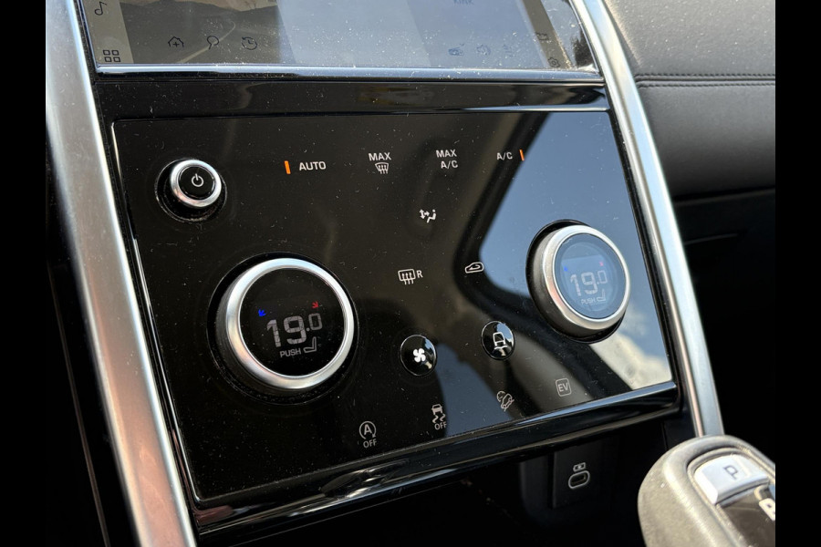 Land Rover Discovery Sport P300e 1.5 S | Trekhaak | Stoelverwarming | 360 Camera | Leder |