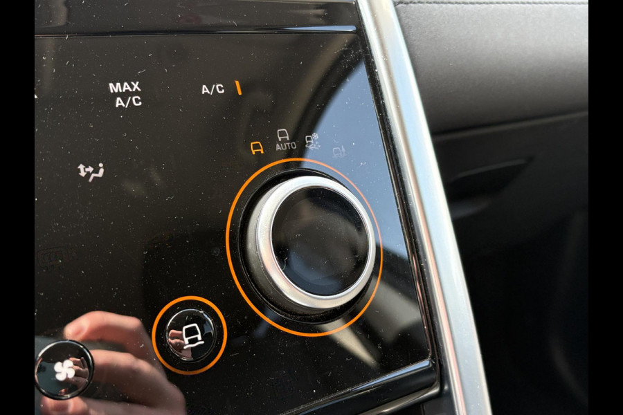 Land Rover Discovery Sport P300e 1.5 S | Trekhaak | Stoelverwarming | 360 Camera | Leder |