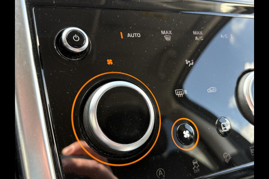 Land Rover Discovery Sport P300e 1.5 S | Trekhaak | Stoelverwarming | 360 Camera | Leder |