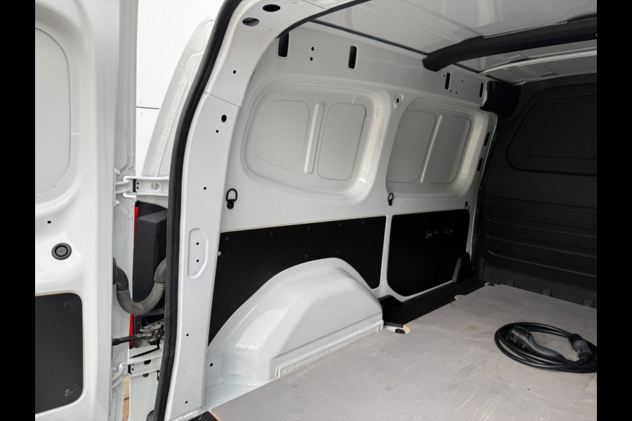 Mercedes-Benz eCitan 112 Pro 51 kWh L2 284 WLTP 98,3% (SOH) MBUX Trekhaak 75kW Snelladen Apple Carplay Cruise Control Stoelverwarming Stuurverwarming Laadkabel